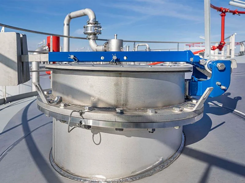 Industrial pressure vacuum vent
