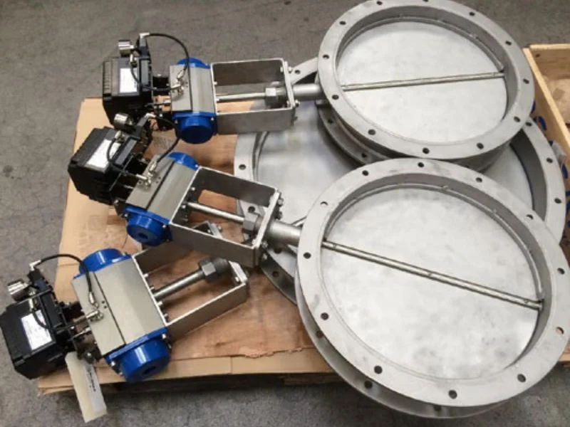Butterfly damper for power plant