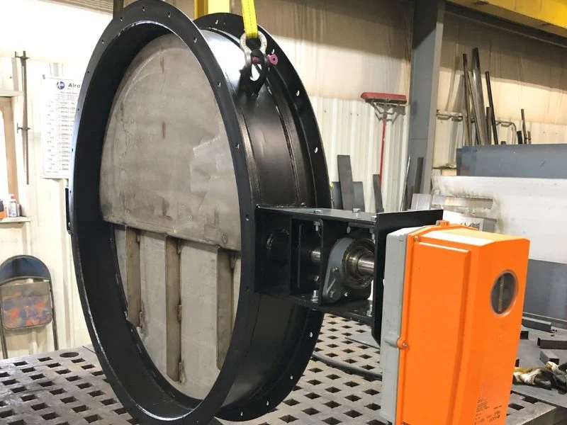 Butterfly isolation damper