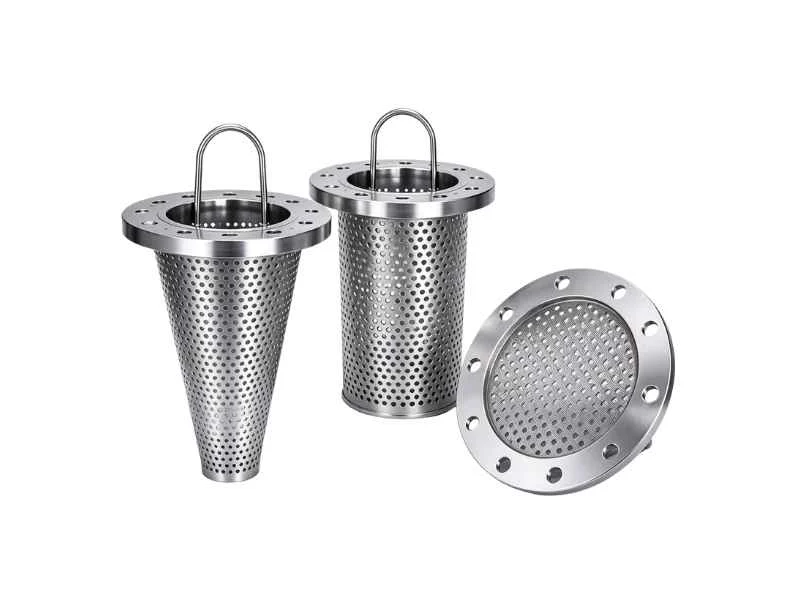 Custom temporary pipeline strainer