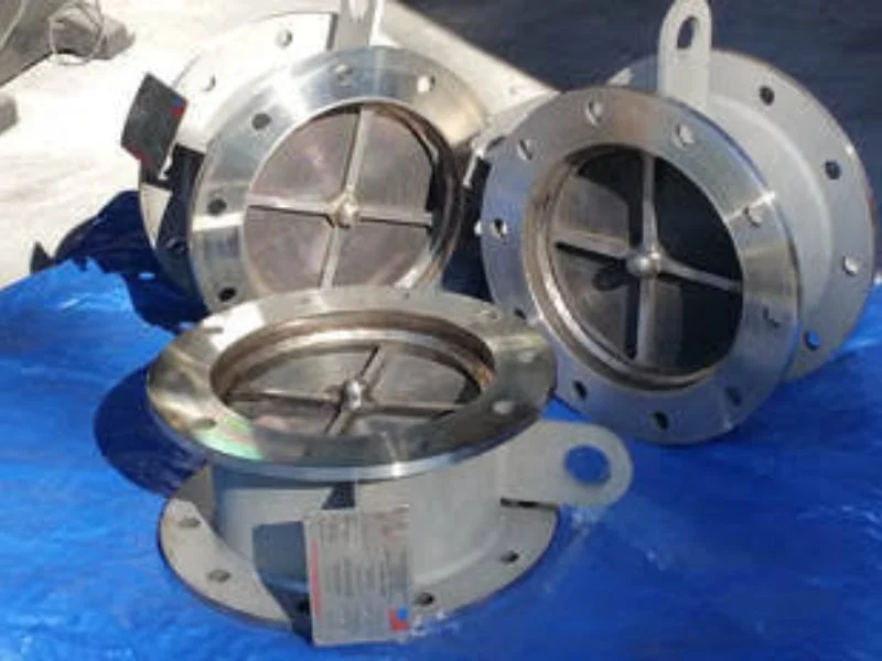 Flame arrestor for refinery vapor line