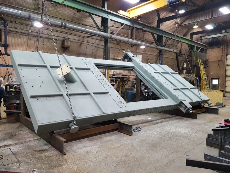 Guillotine isolation damper