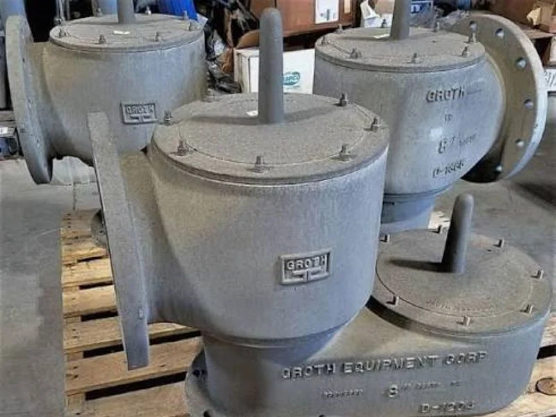 Pressure vacuum vent on refinery tank