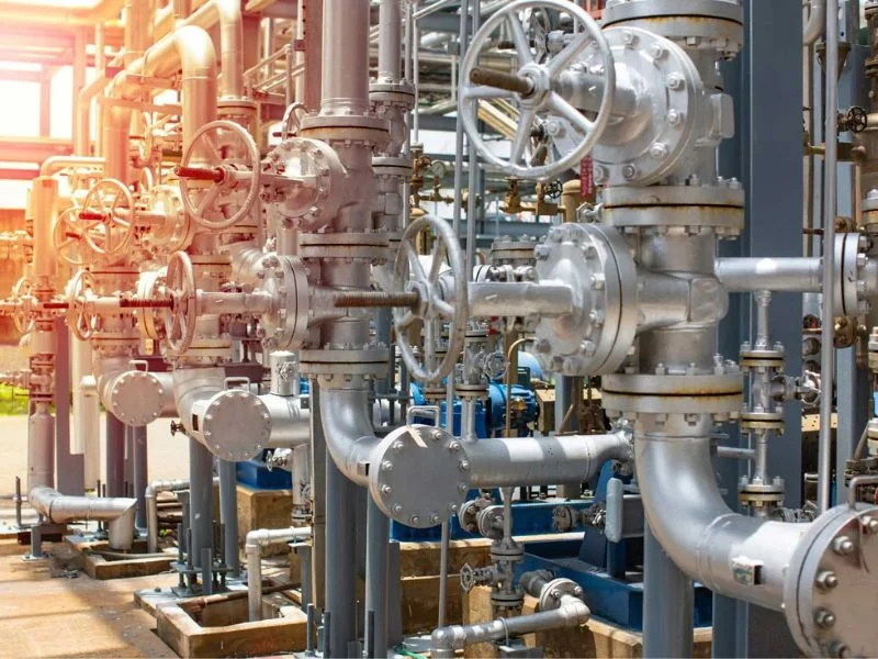 Specialty valves for refinery