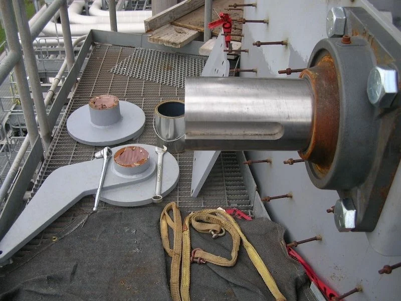 Stack damper for power generation