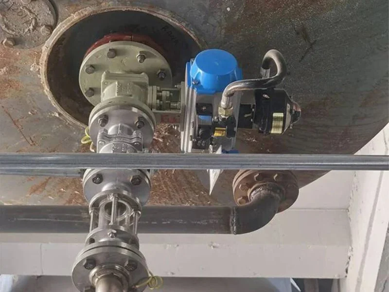 Tank bottom valve in process vessel
